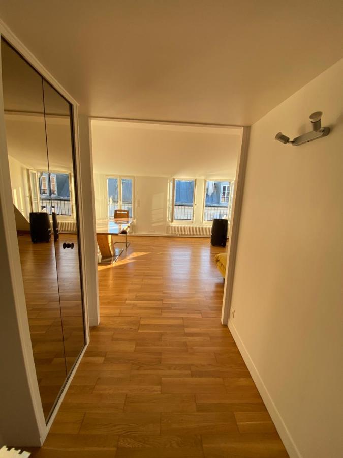 Upscale 80M2 2 Bedroom Apartment Near Champs Elysees Paris Bagian luar foto